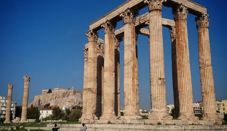 Opening Hours and Entrance Fees for Archaeological Sites in Greece